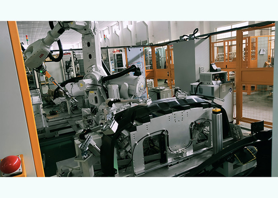 Flexible Robot Ultrasonic Punching And Welding Machine For Car Plastic Bumper