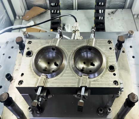 2000kg Device Weight Water Cooling Plastic Welding Machine For Industrial Applications