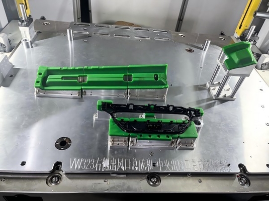 220V Hot Riveting Welding Equipment For Plastic Parts At Vehicle Air Outlet